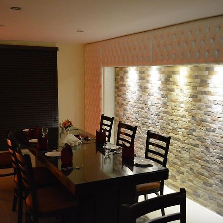 Divine Hotel Ravalpindi Kültér fotó