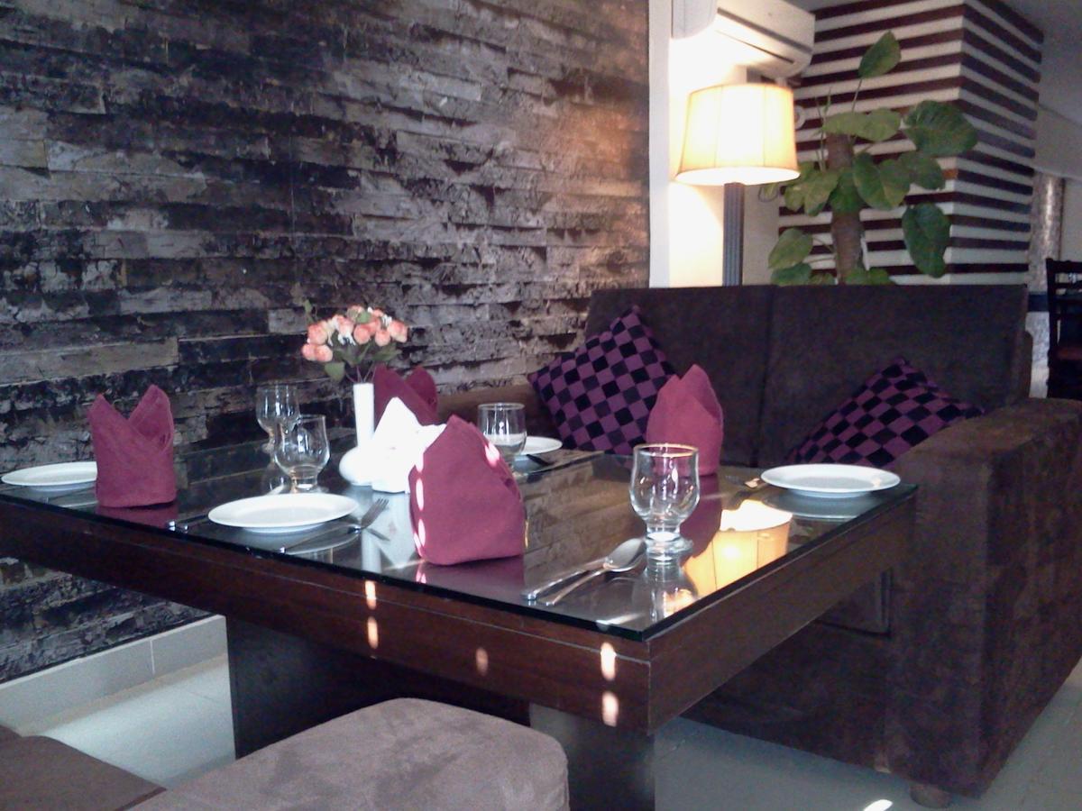 Divine Hotel Ravalpindi Kültér fotó